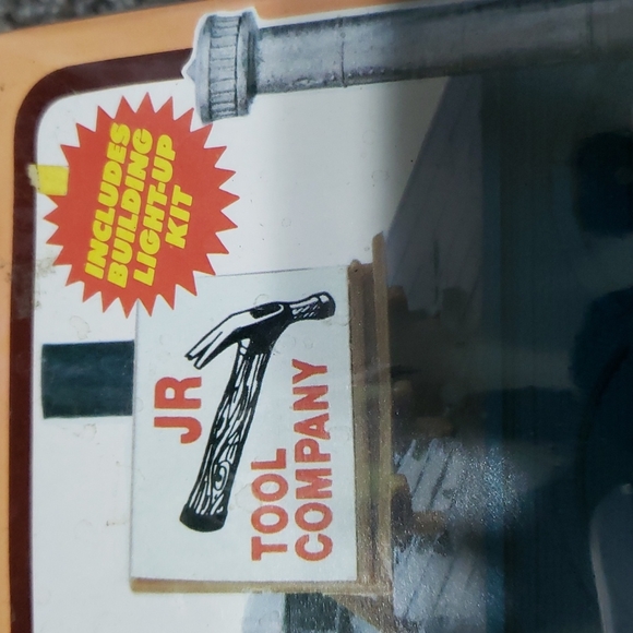 N Scale Model Train Factory Building JR Tool Company #7408 Sealed in Box - Picture 4 of 7